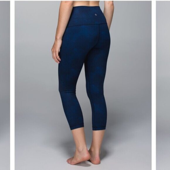 Lululemon Wunder Under Crop II *Print (Roll Down) - S - Picture 5 of 10
